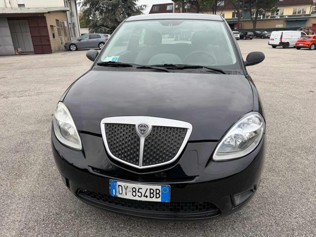 LANCIA Ypsilon 1.2 Argento senza nessun lavoro da fare