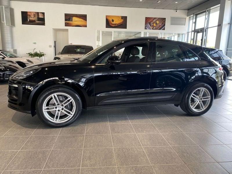 Porsche Macan 2.0 265 cv PDK - IVA Esposta