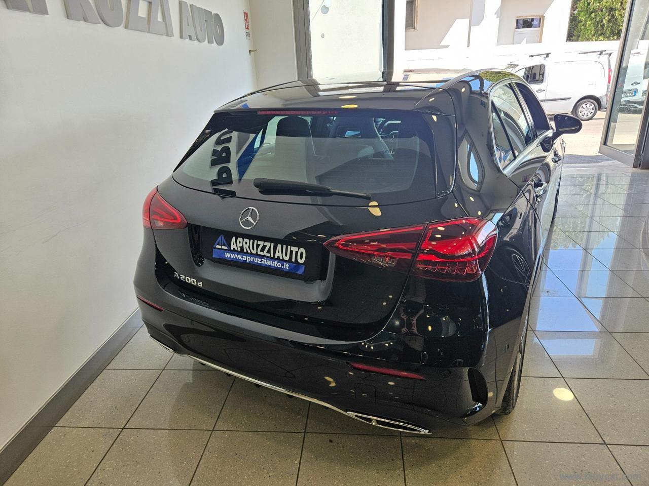 MERCEDES-BENZ A 200 d Automatic Premium Plus AMG Line