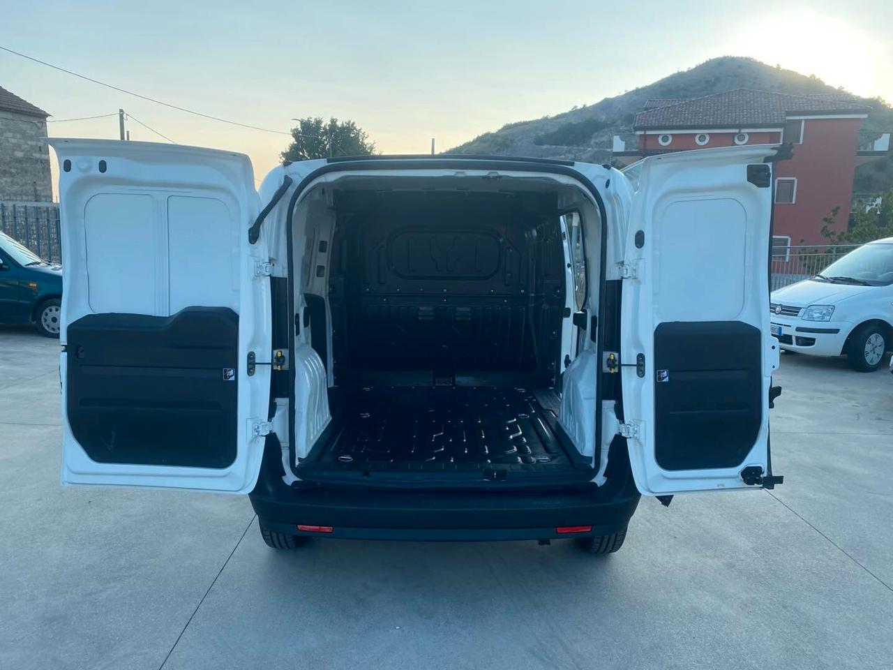 Fiat Doblò PC-TN 1.6 Mjt 105 CV Euro 6D 2022