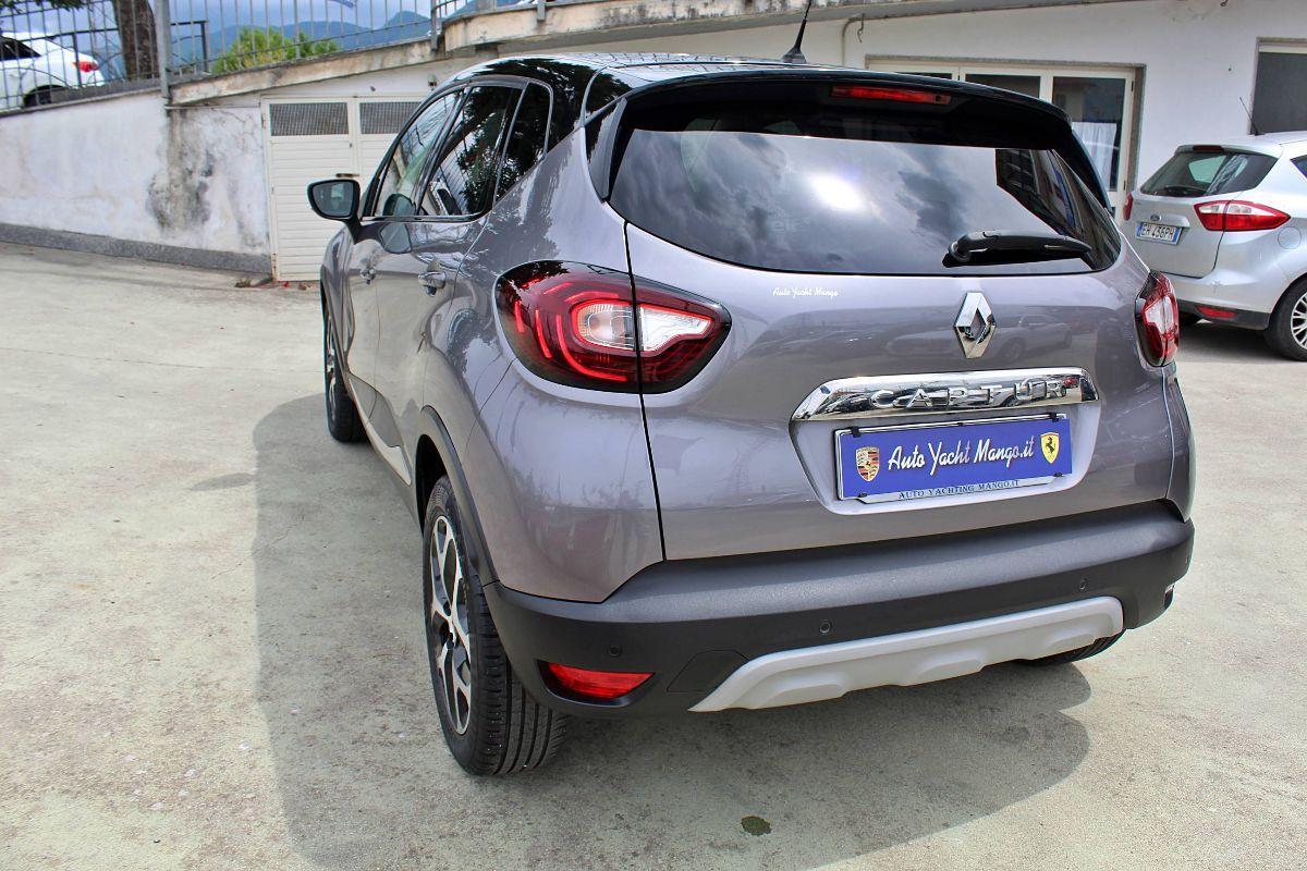 RENAULT - Captur - dCi 8V 90 CV EDC Sport Edition