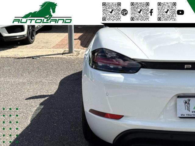 PORSCHE 718 Spyder 2.0 T Pure White PASM Torque Vectoring 300CV