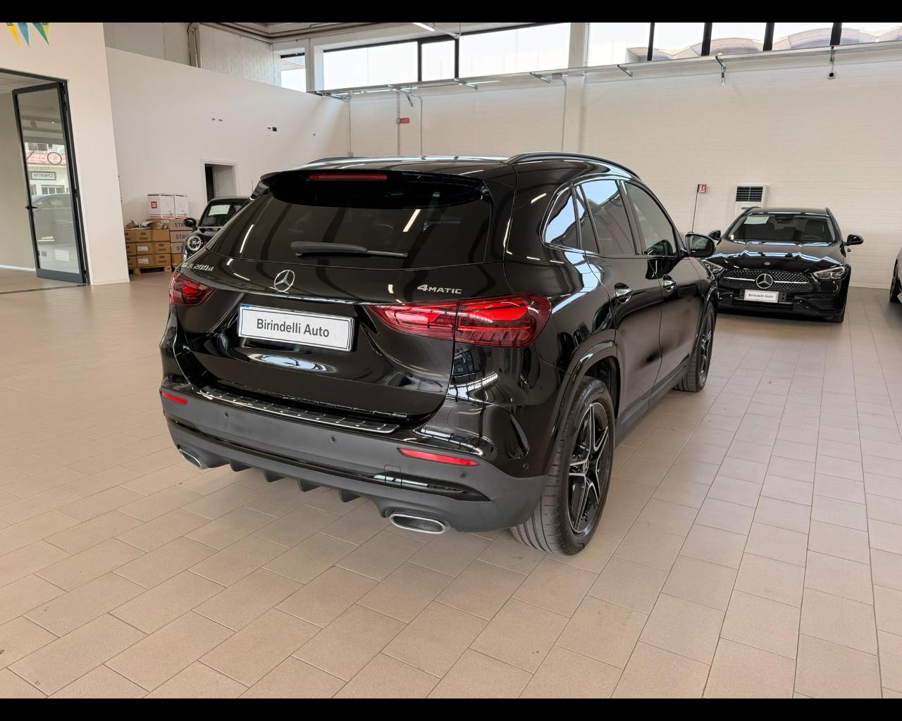 Mercedes-Benz GLA (H247) - GLA 200 d Automatic 4Matic AMG Line Premium