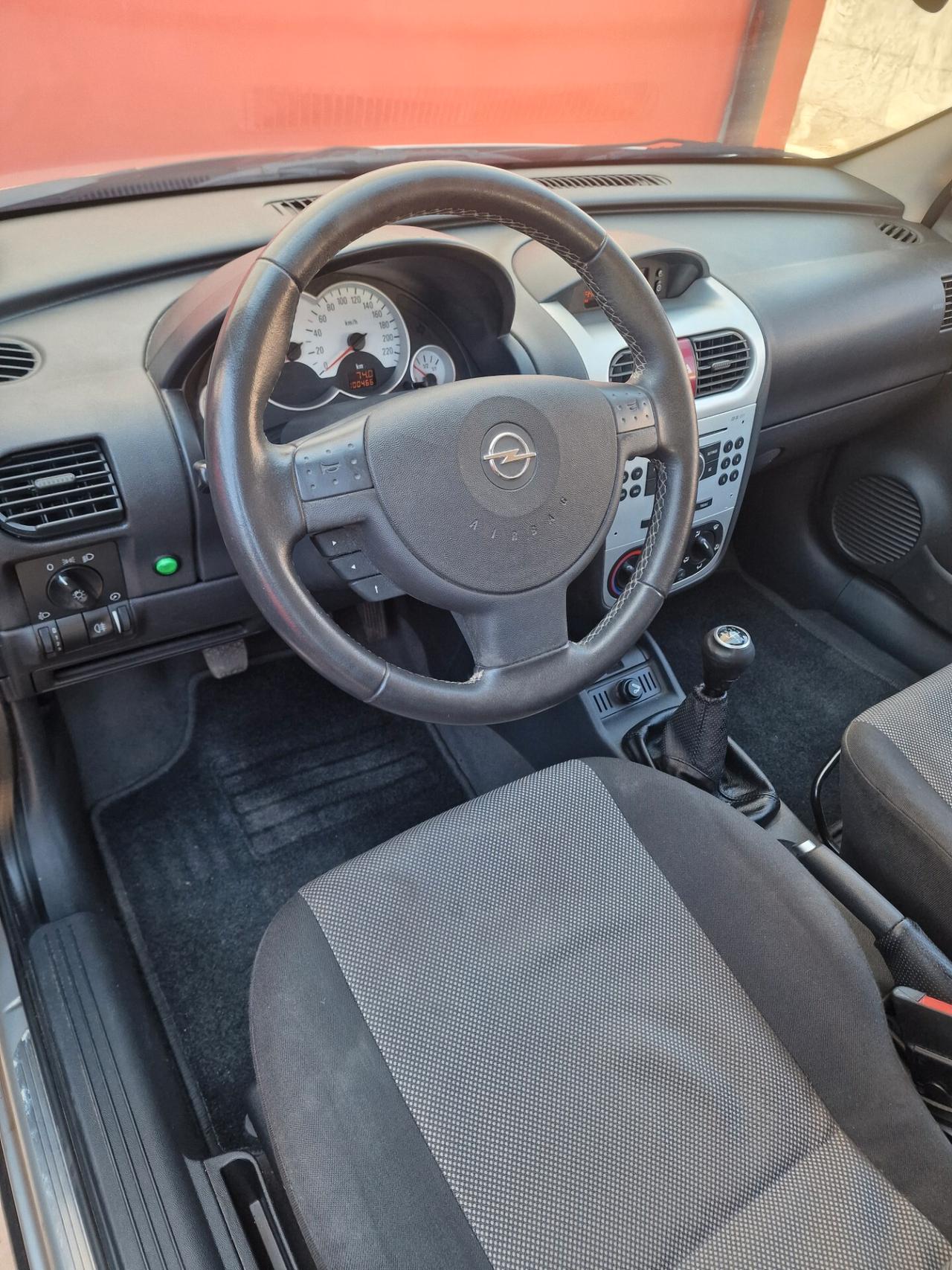 Opel Corsa 1.2i 16V cat 3 porte Sport