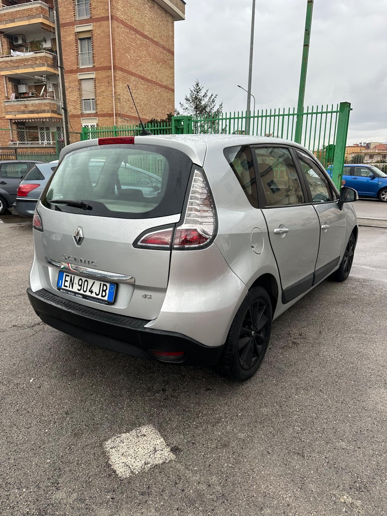 Renault Scenic Scénic XMod 1.5 dCi 110CV EDC Bose
