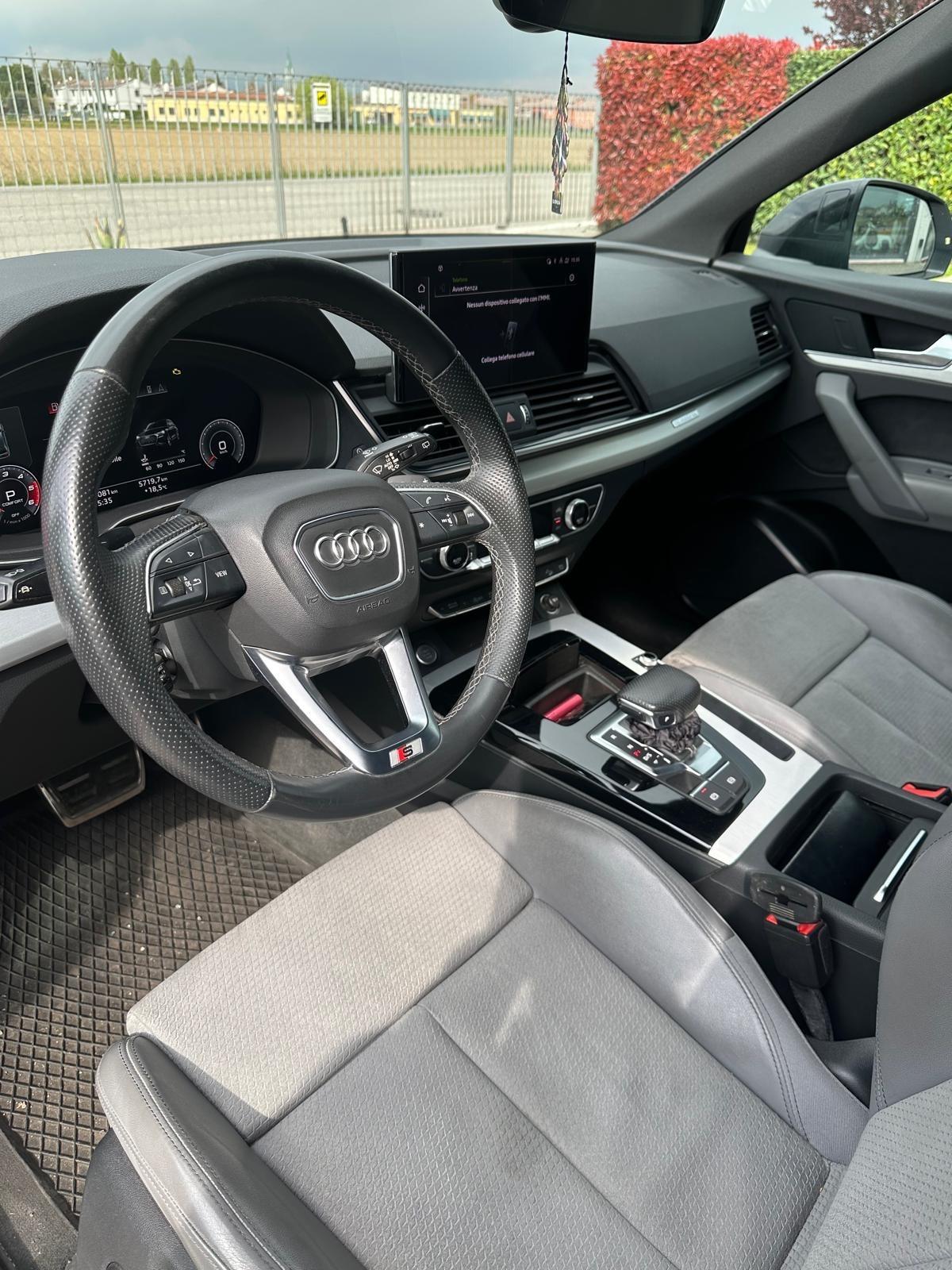 Audi Q5 30 TDI S tronic line plus