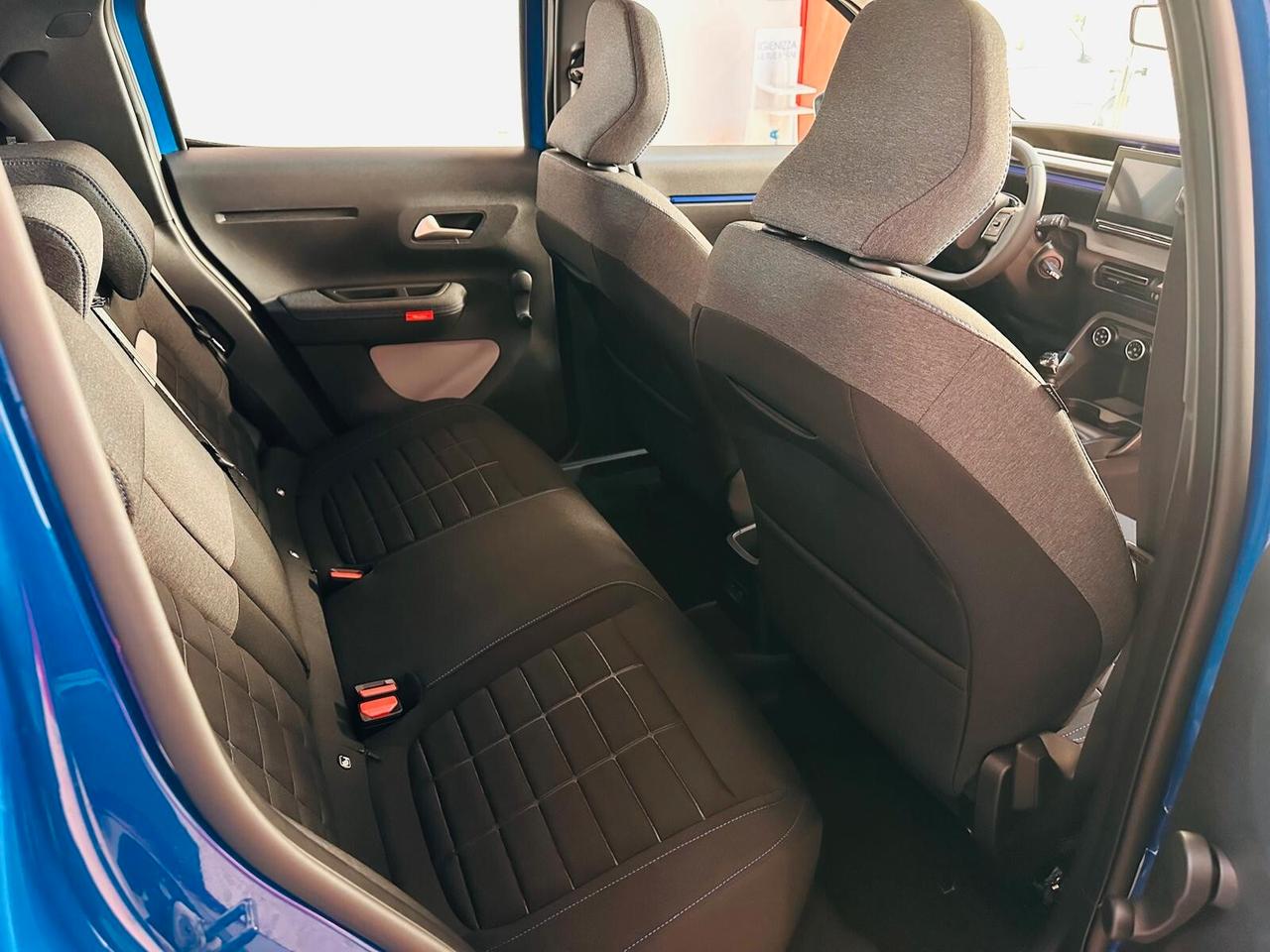 Citroen C3 PureTech 100cv S&S Plus 2026 KM0 BI-COLORE