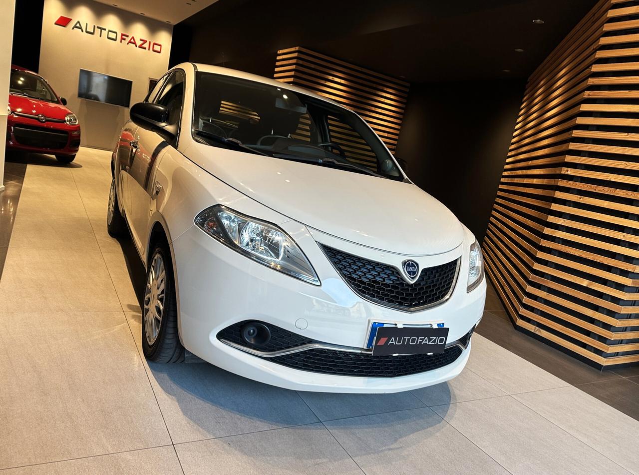 Lancia Ypsilon 1.2 69 CV 5 porte Gold