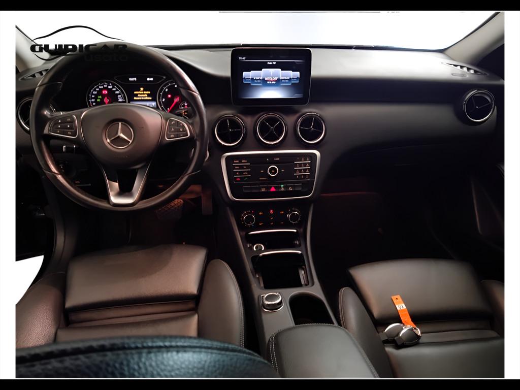 Mercedes-Benz Classe A - W176 - A 180 d Sport auto my16