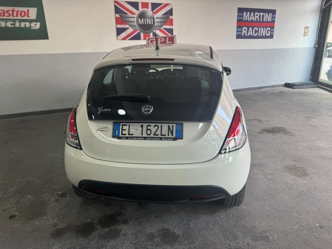 Lancia Ypsilon 1.2 69 CV 5 porte GPL Ecochic Gold