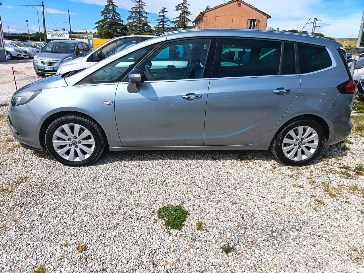 Opel Zafira Tourer 2.0 CDTi 130CV Cosmo 7 POSTI BXENON OCCASIONE