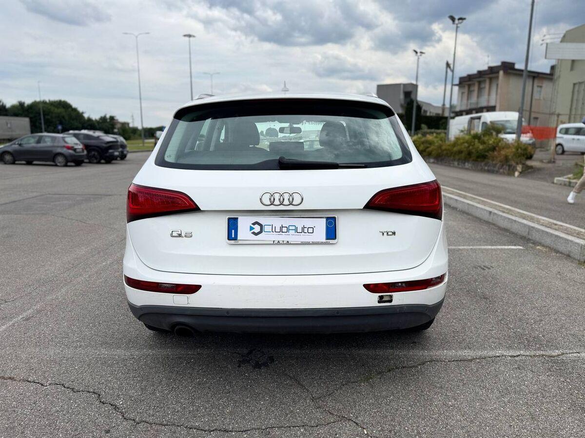 Audi Q5 2.0 tdi Business 143cv