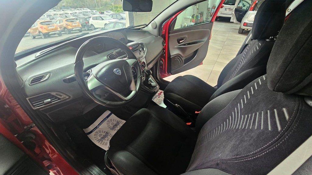 Lancia Ypsilon 1.2 69 CV 5 porte Gold
