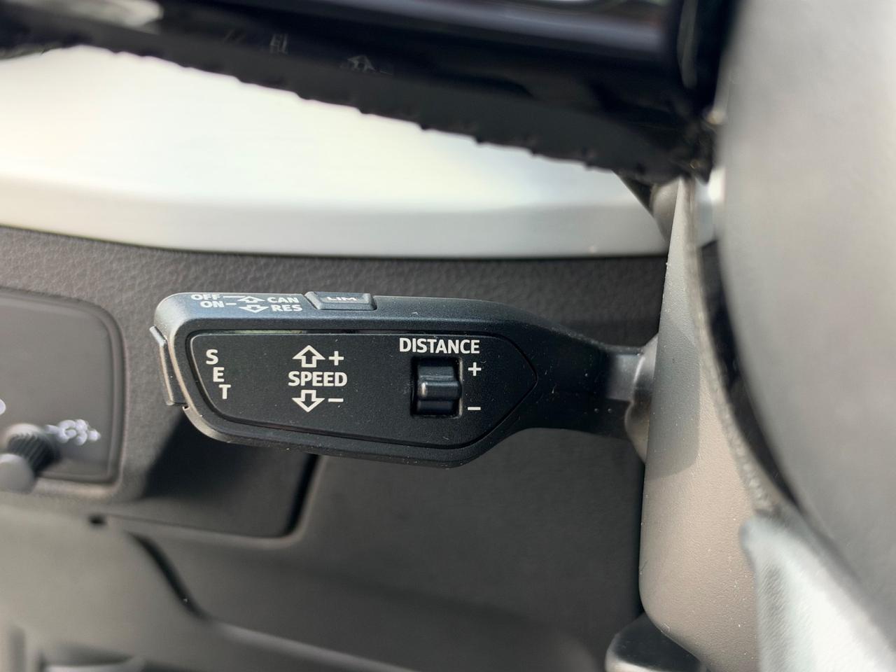 Audi Q2 30 TDI S tronic line Edition