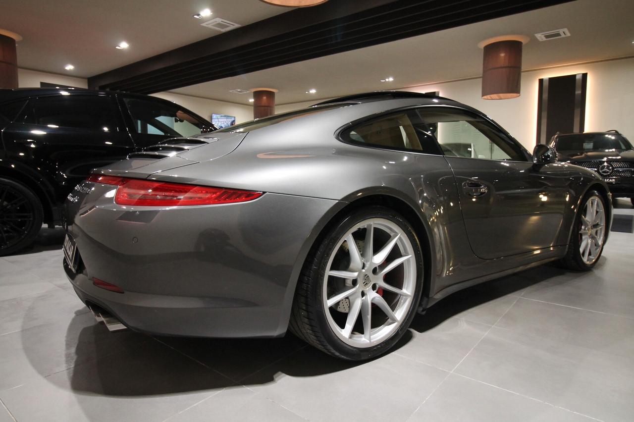 PORSCHE 911 CARRERA 4S