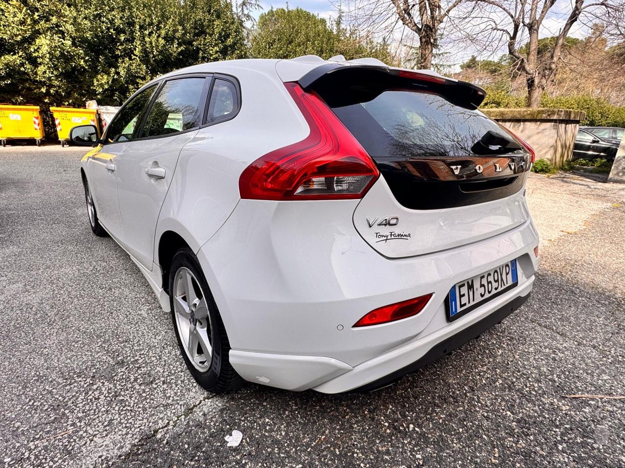 Volvo V40 D2 1.6 Summum !!GARANTITA!!