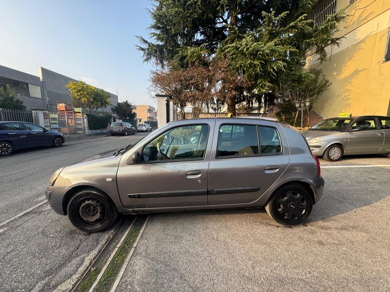 Renault Clio 1.2 16V cat 5 porte Pack Dynamique