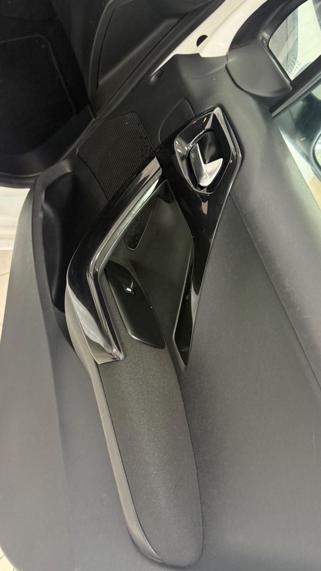 Peugeot 208 BlueHDi 75 5 porte Allure