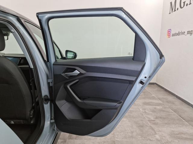 AUDI A1 citycarver 30 TFSI