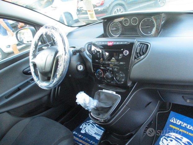 Lancia Ypsilon 1.3 MULTIJET 95CV E5 GOLD 138000 KM