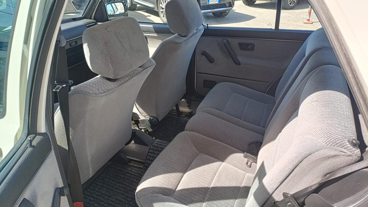 Volkswagen Golf 1300 5 porte GL
