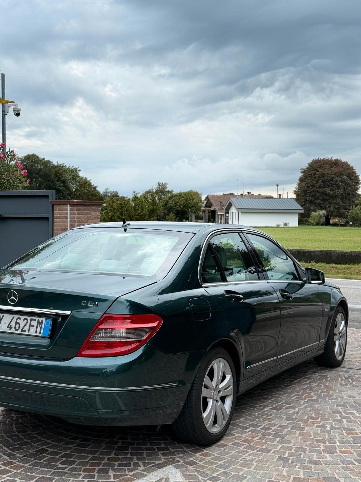 Mercedes-benz C 220 CDI BlueEFFICIENCY Avantgarde AMG