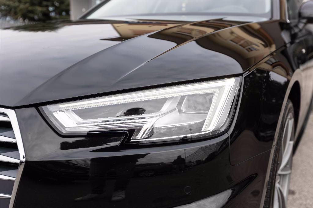 AUDI A4 Avant 40 2.0 tdi S Line edition quattro 190cv s-tronic del 2019