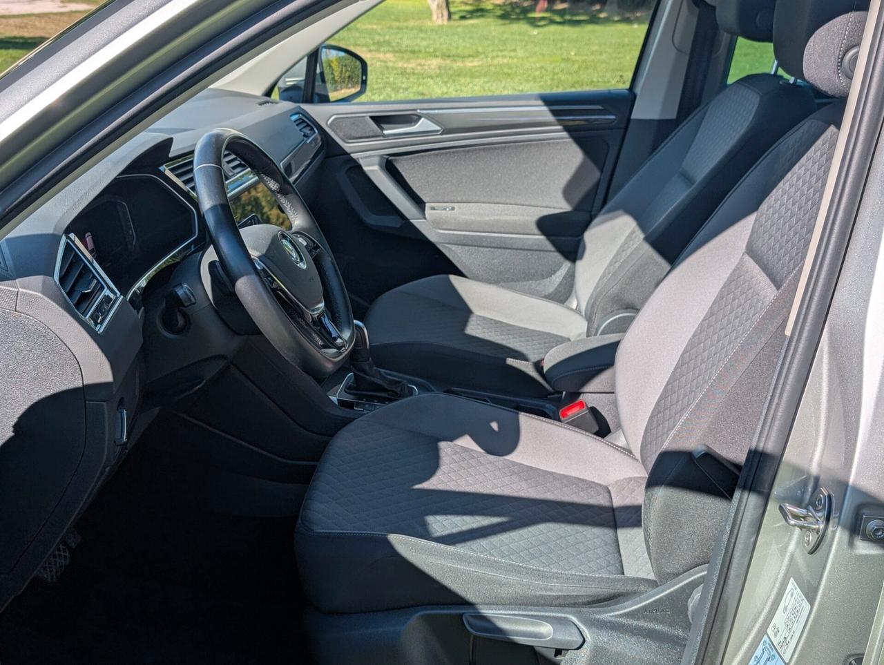 Volkswagen Tiguan 2.0 TDI SCR DSG Sport BMT