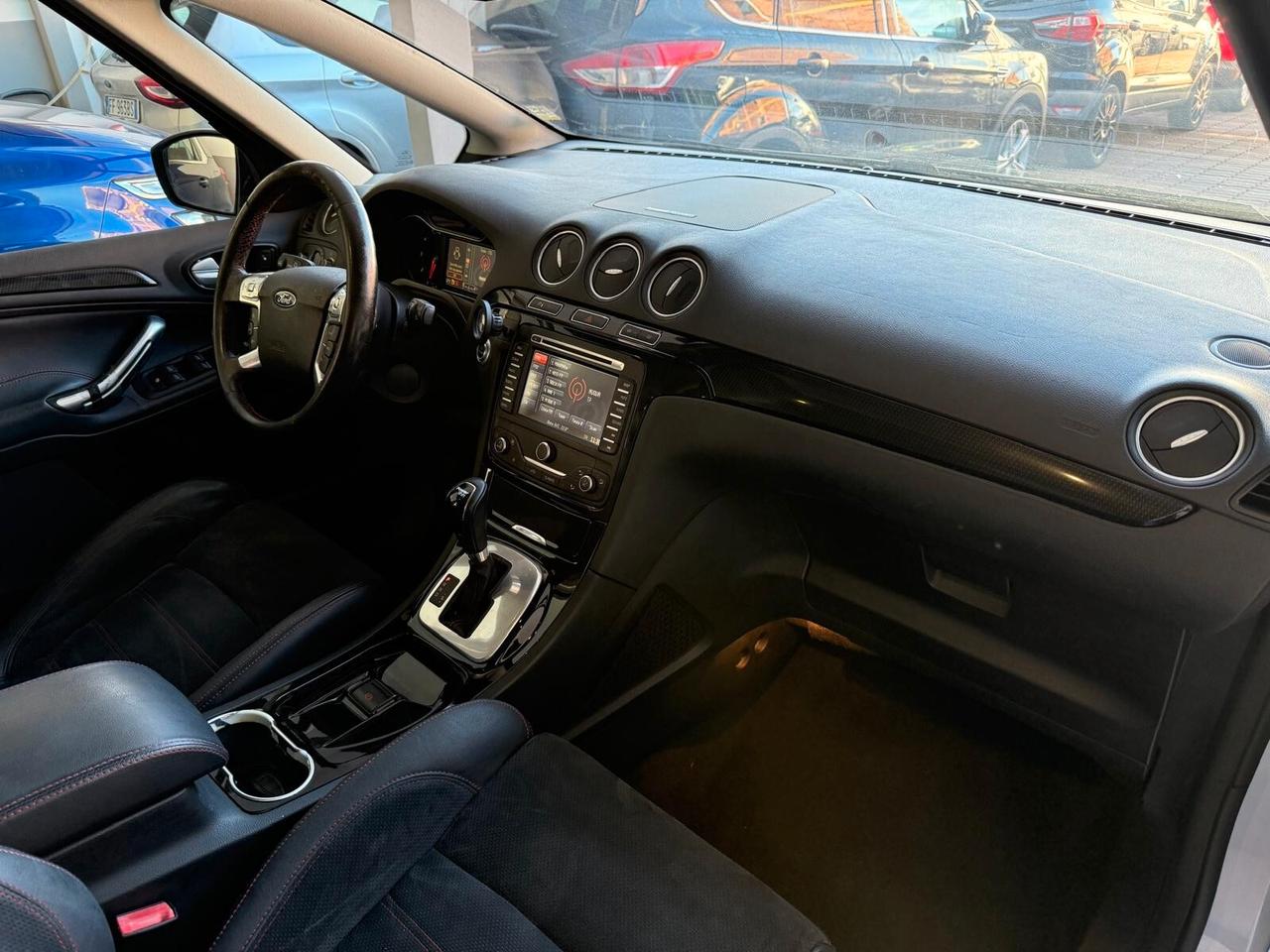 FORD S-MAX 2.0 DIESEL 7 POSTI 2012