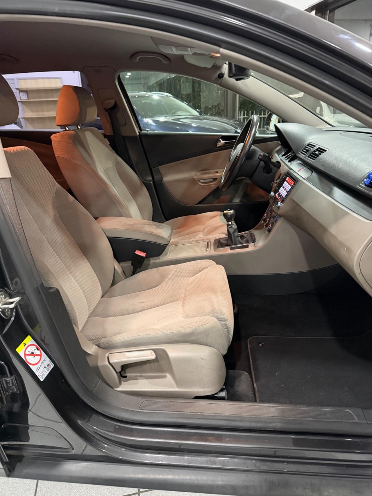 Volkswagen Passat 2.0 TDI DPF Var. Comfortline