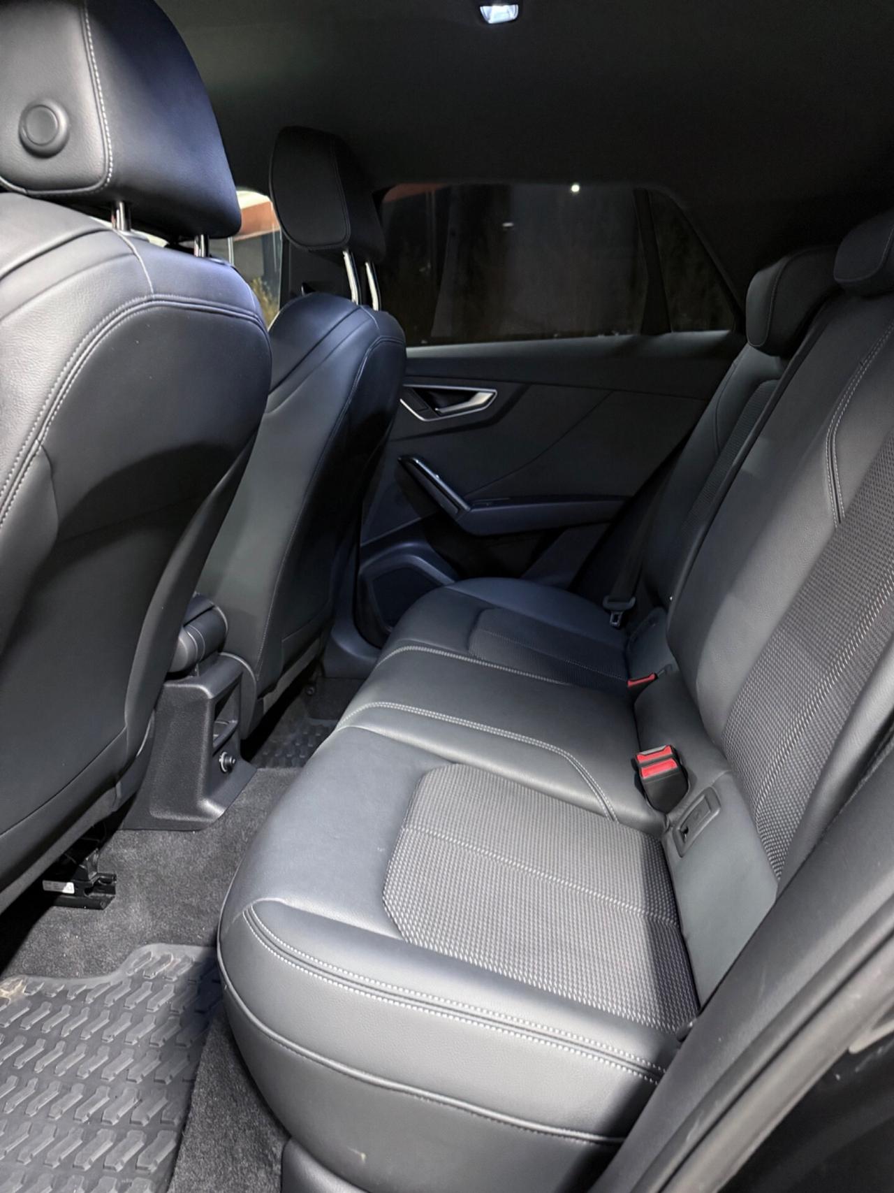Audi Q2 35 TDI S tronic line Edition