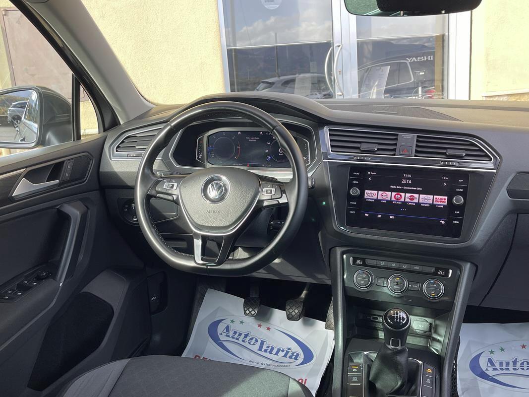 Volkswagen Tiguan 1.6 TDI R Line Sport "Cerchi 19 - Fari Full Led Stop a Quadro digitale"
