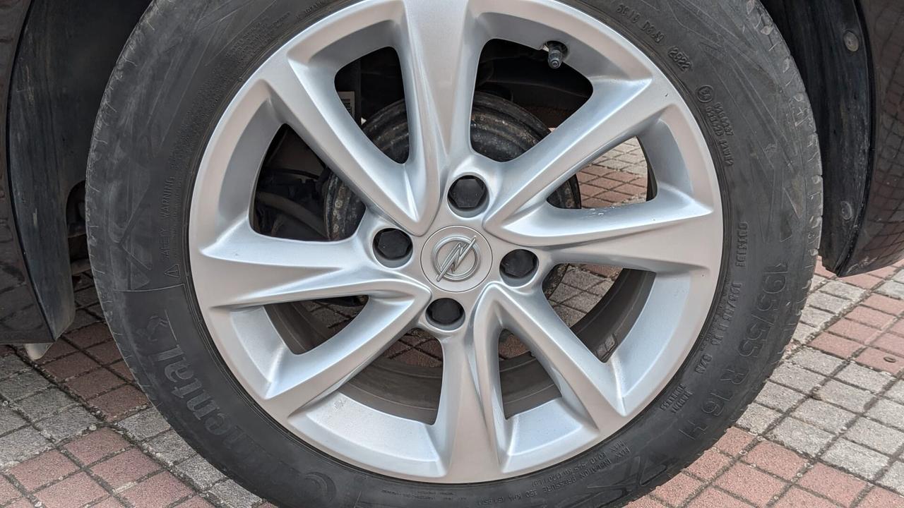 Opel Corsa 1.2 75 CV Blitz Edition