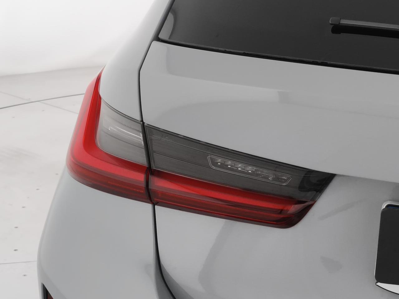 BMW Serie 3 318d Touring 48V MSport Pro