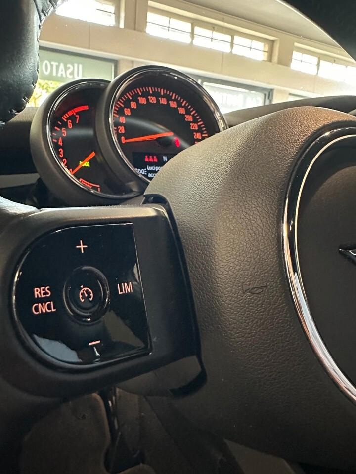 Mini 5p 1.5 Essential 75cv