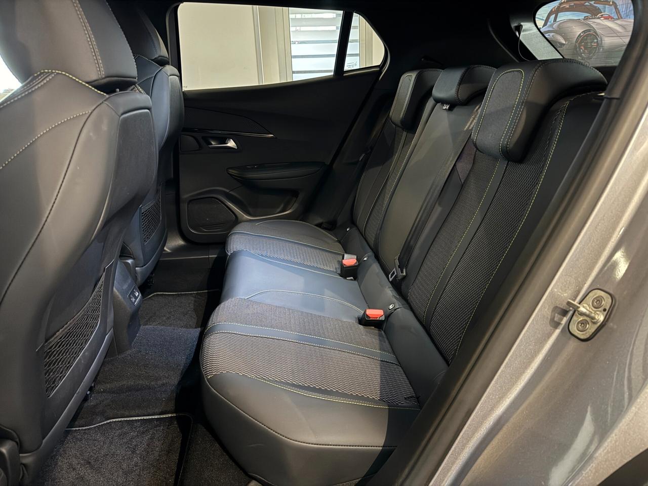 PEUGEOT 2008 1.2 HYBRID 145CV E-DCS6 GT 2025