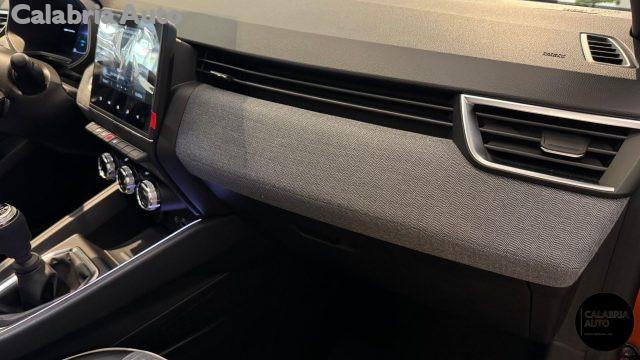 RENAULT Clio ECO-G 100 CV Techno