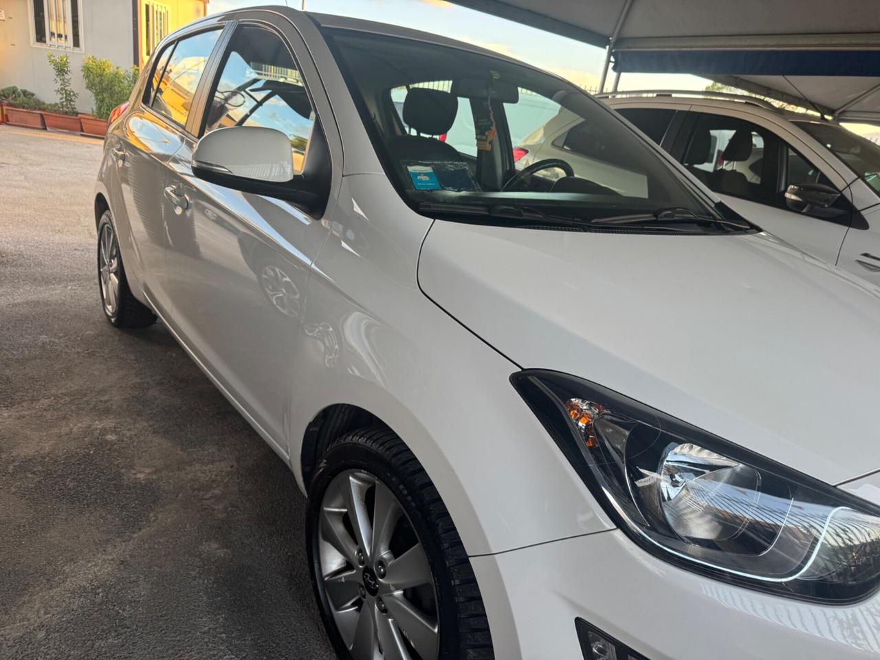 Hyundai i20 1.4 CRDi 5p. Sound Edition