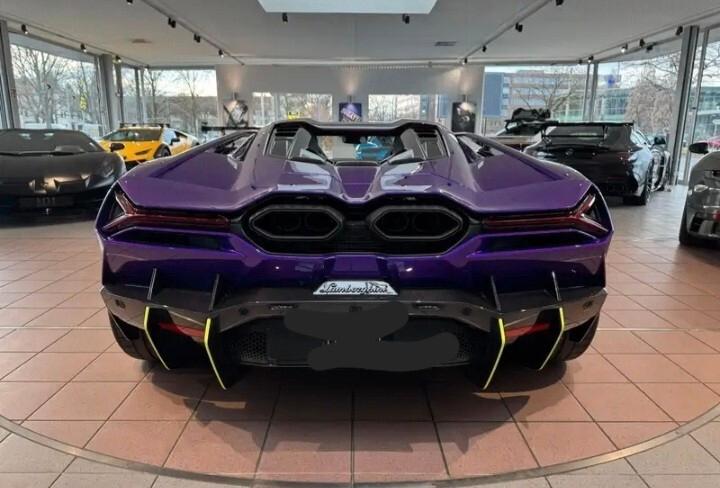 Lamborghini Revuelto nuovo carbon line 1016 CV. Garanzia casa madre