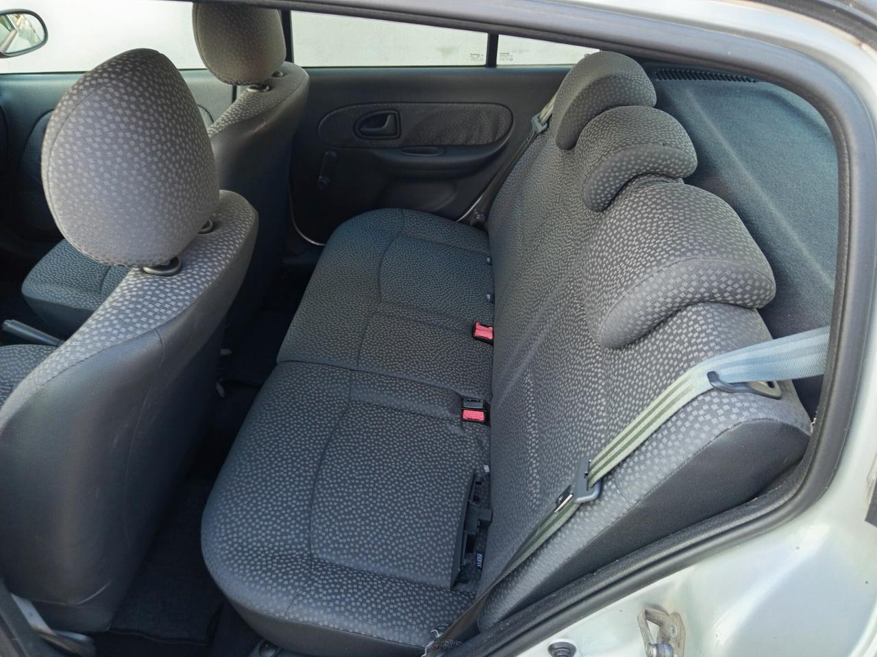 Renault Clio Storia 1.2 5 porte GPL Confort