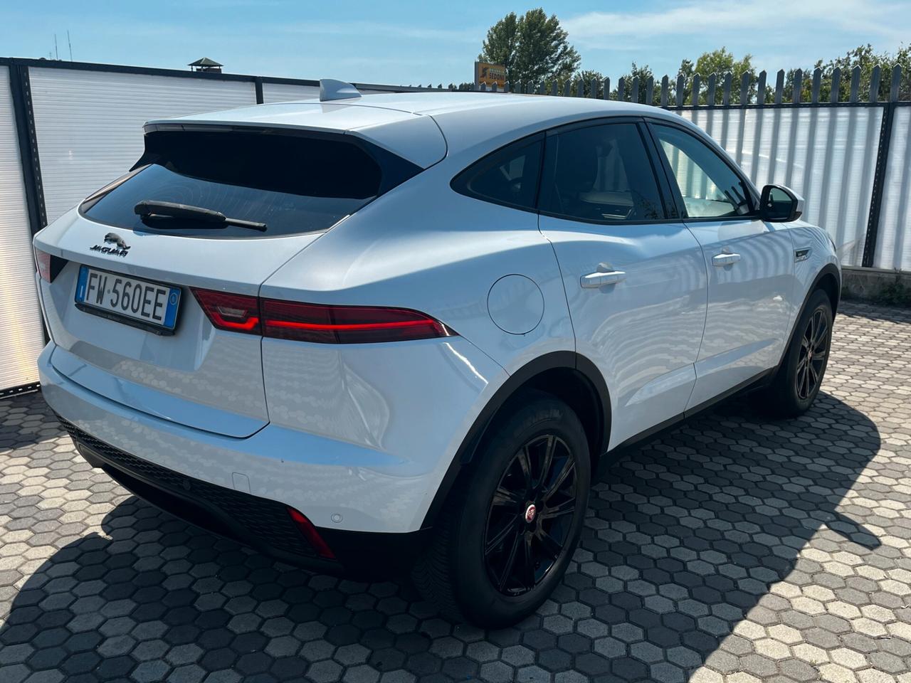 Jaguar E-Pace 2.0D 150 CV AWD aut. R-Dynamic S