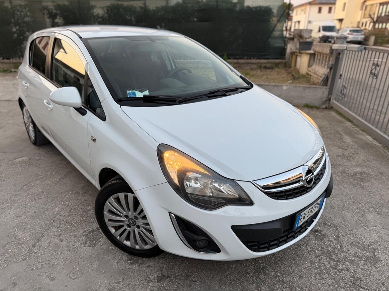 Opel Corsa 1.3 CDTI NEOPATENTATI 2014 UNICO PROP