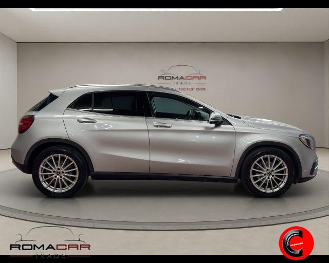 MERCEDES-BENZ GLA 180 Business