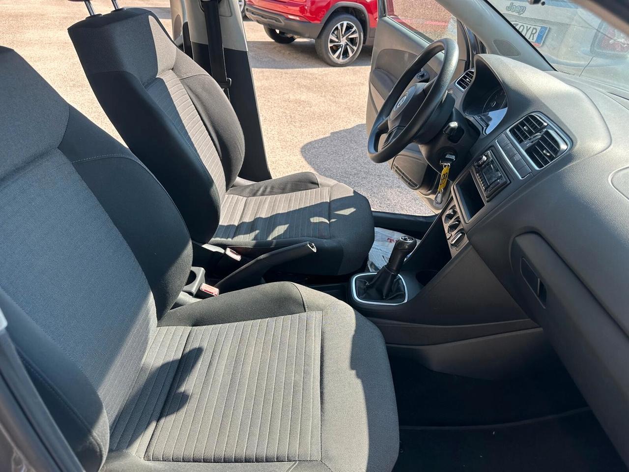 Volkswagen Polo 1.4 5 porte Highline NEOPATENTATI