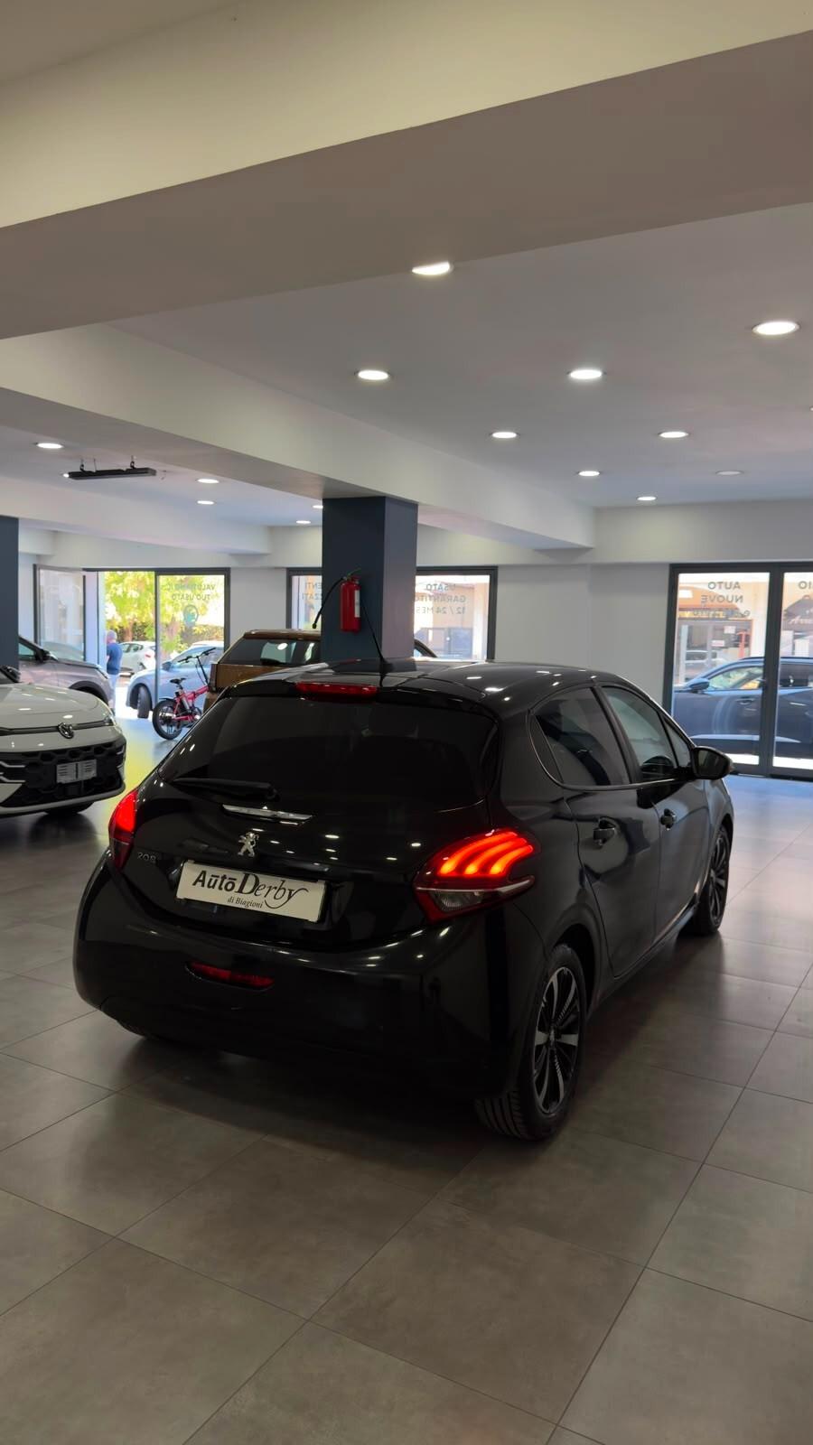 Peugeot 208 1.5 HDI 100 cv Signature