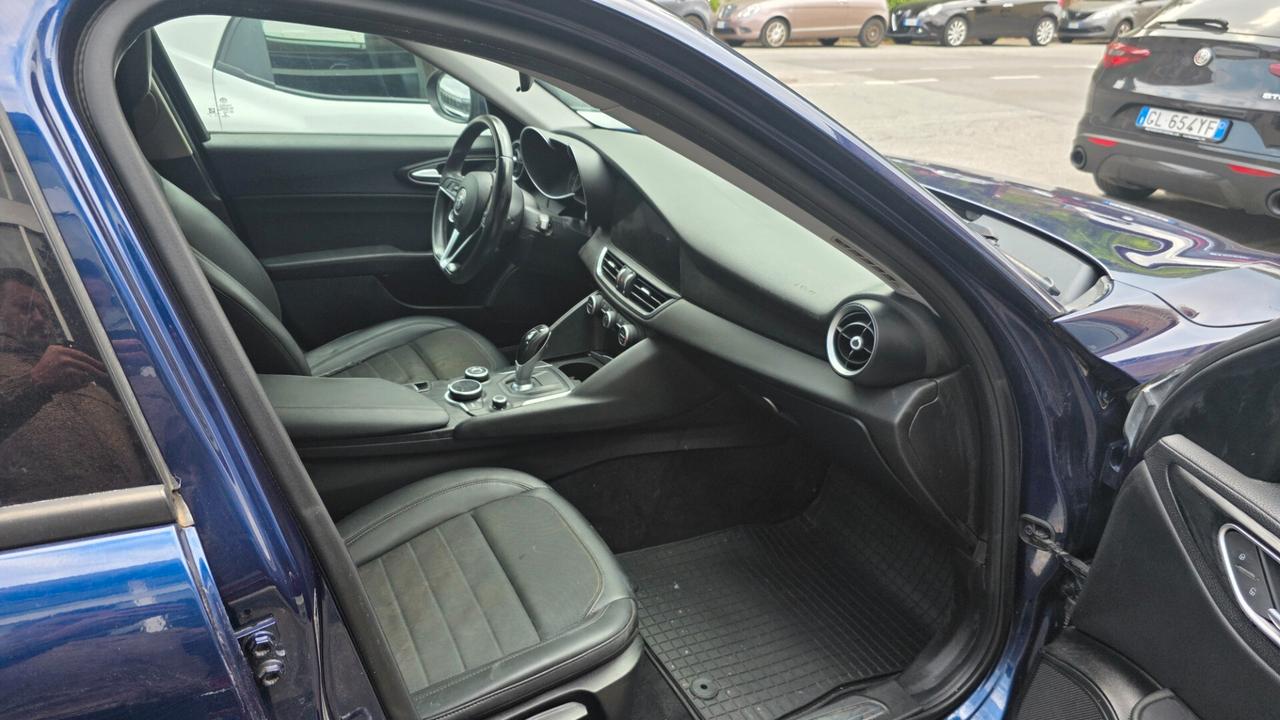 Alfa Romeo Giulia 2.2 Turbodiesel 150 CV AT8