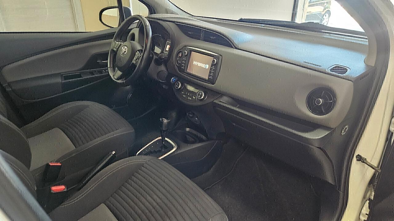 Toyota Yaris BIANCO PERLA