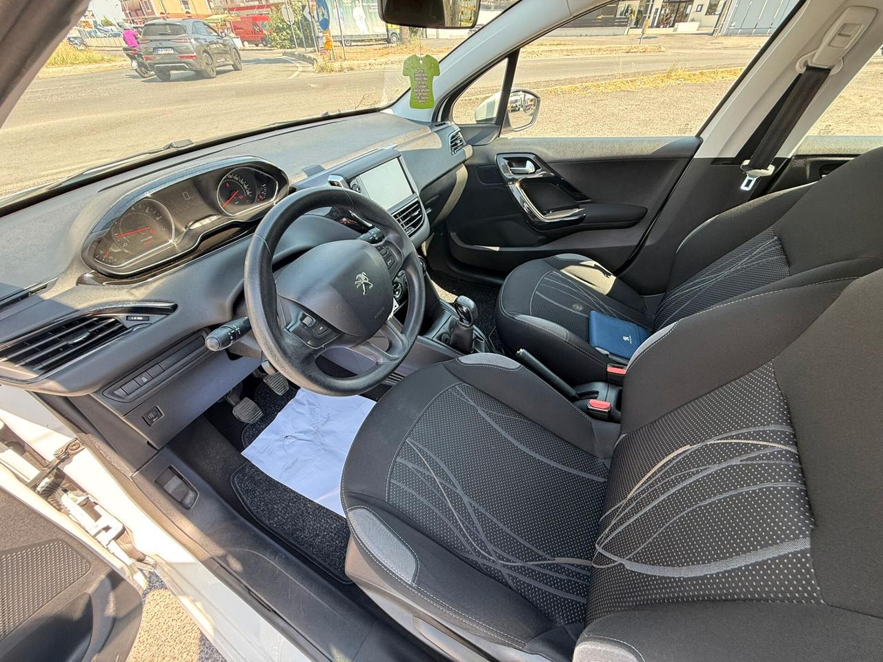 PEUGEOT 208 5PORTE 1.2VTI BENZINA 82CV 90MILAKM