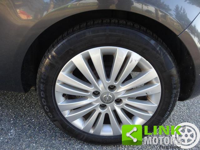 OPEL Corsa 1.2 3 porte NEOPATENTATI Benzina - GPL