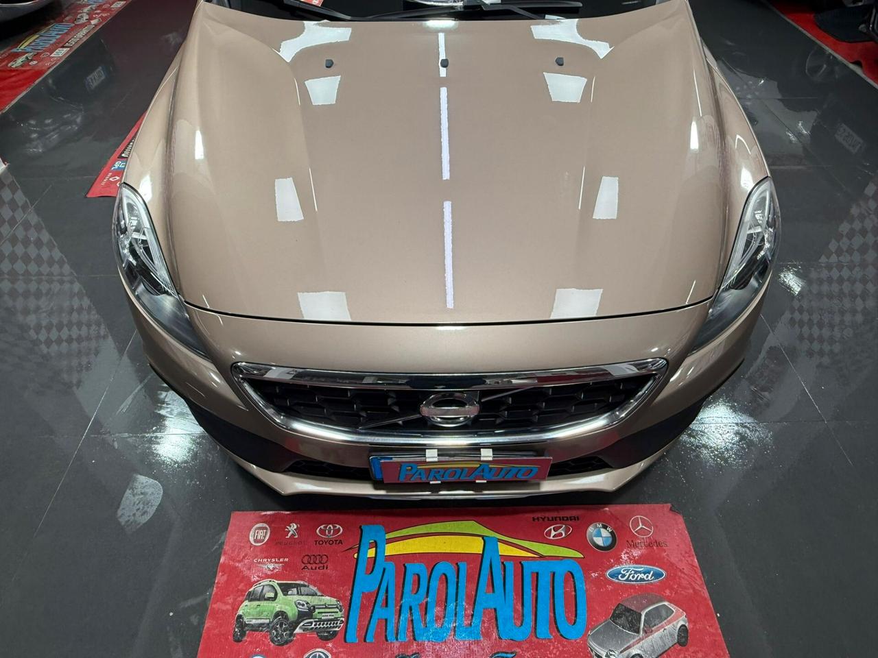 Volvo V40 Cross Country D2 1.6 114cv - 2014